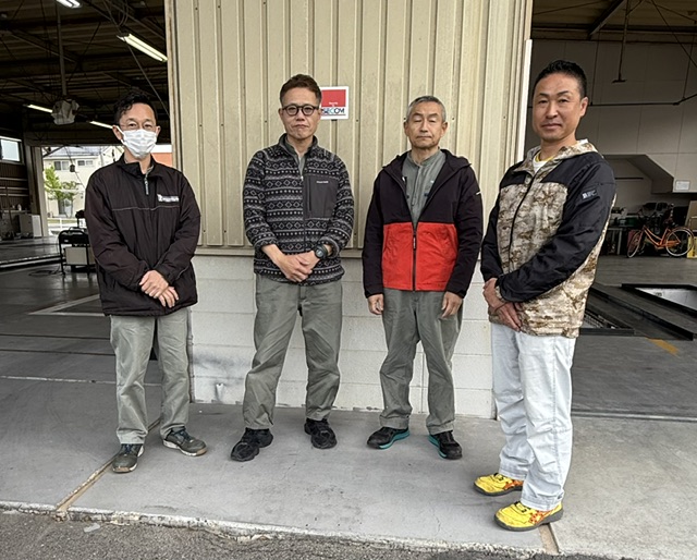 現場スタッフですの画像